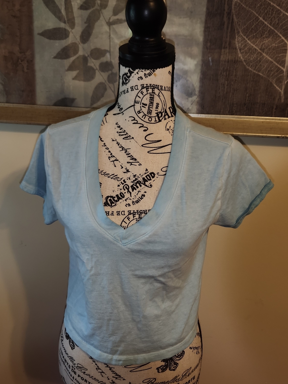 Wild Fable Women's Short Sleeve Boxy Cropped V-Neck T-Shirt - XS